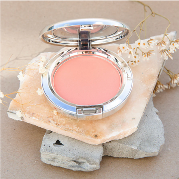 Naturlig glød med CC-krem, bronzer og Vitamin C