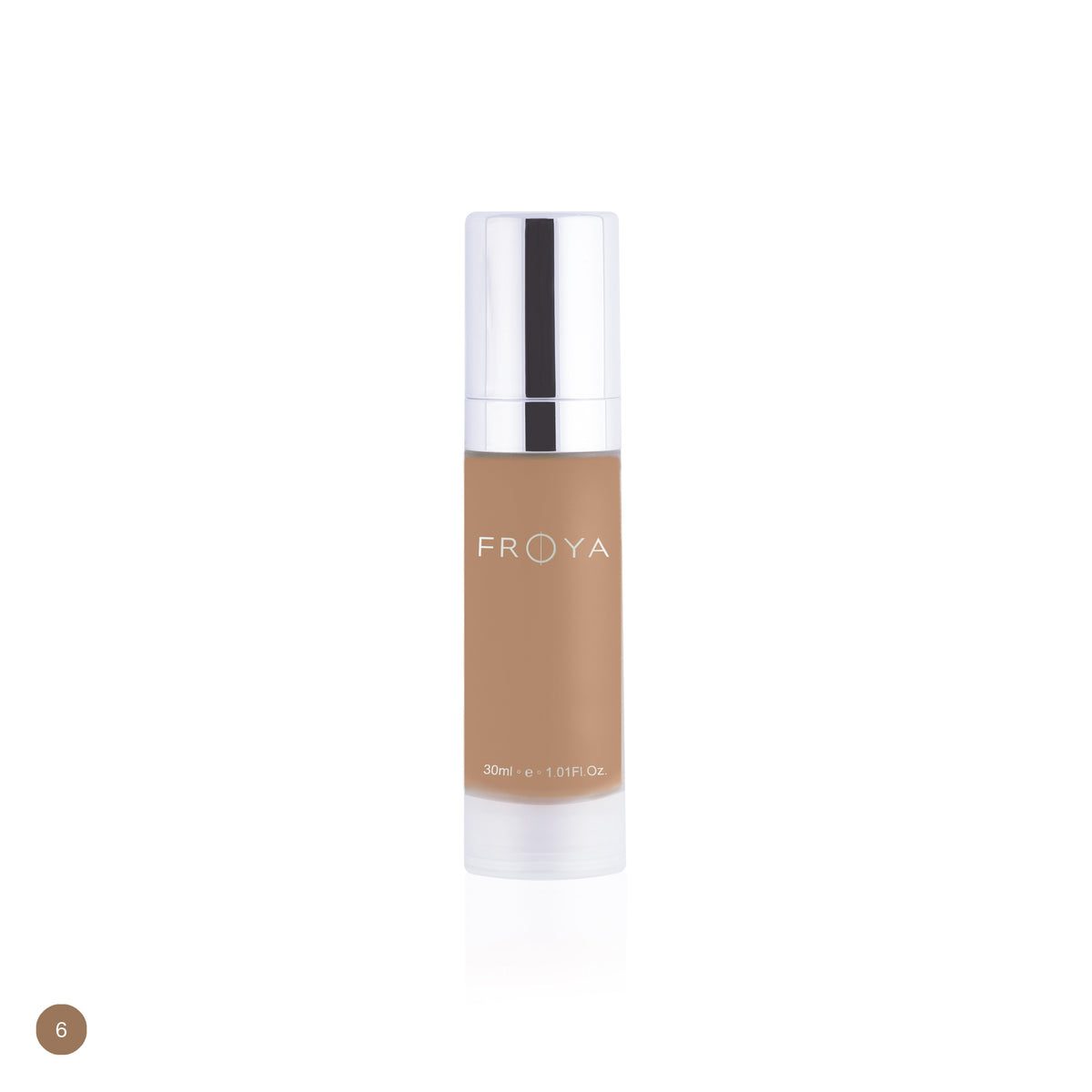 Frøya Photo Finish Moisture Foundation, nyanse No 6. Medium mørk med varm undertone (litt rødlig)